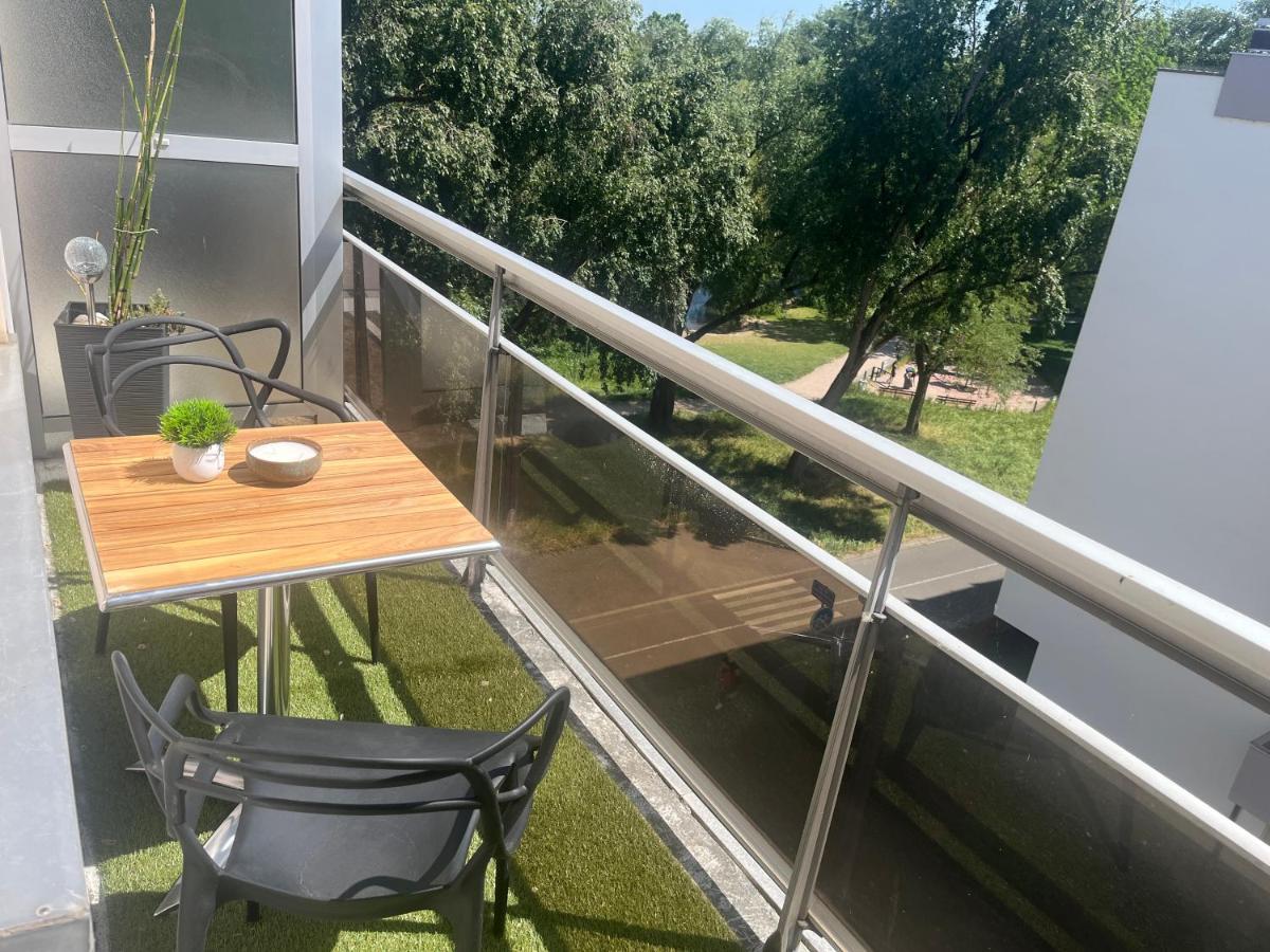Strasbourg, Appartement Cosy Au Bord De L Eau Exterior photo